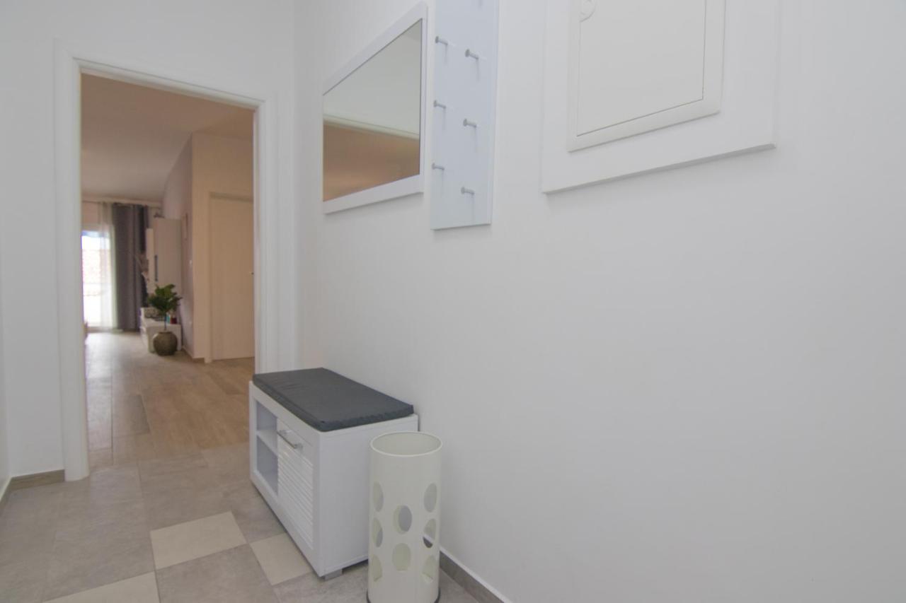 Apartment Neda Krk Town Exterior photo