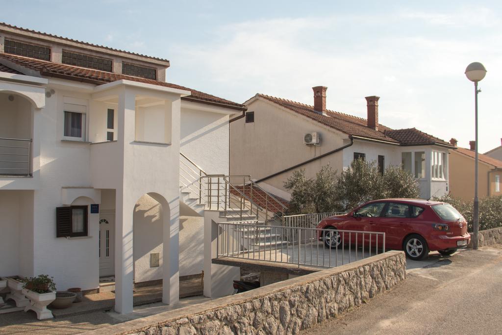 Apartment Neda Krk Town Exterior photo